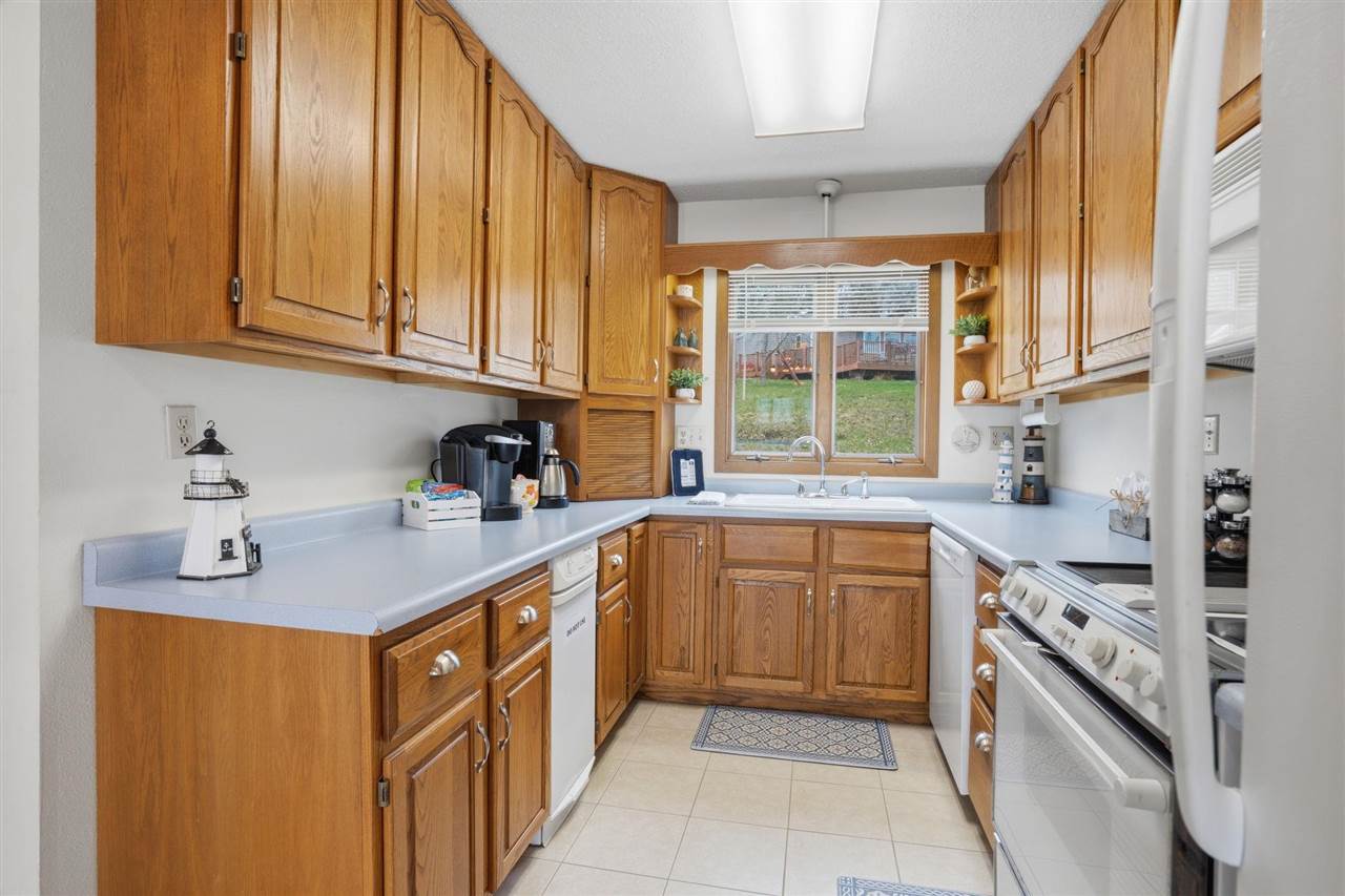 9874 F Avenue Wapello IA 52653