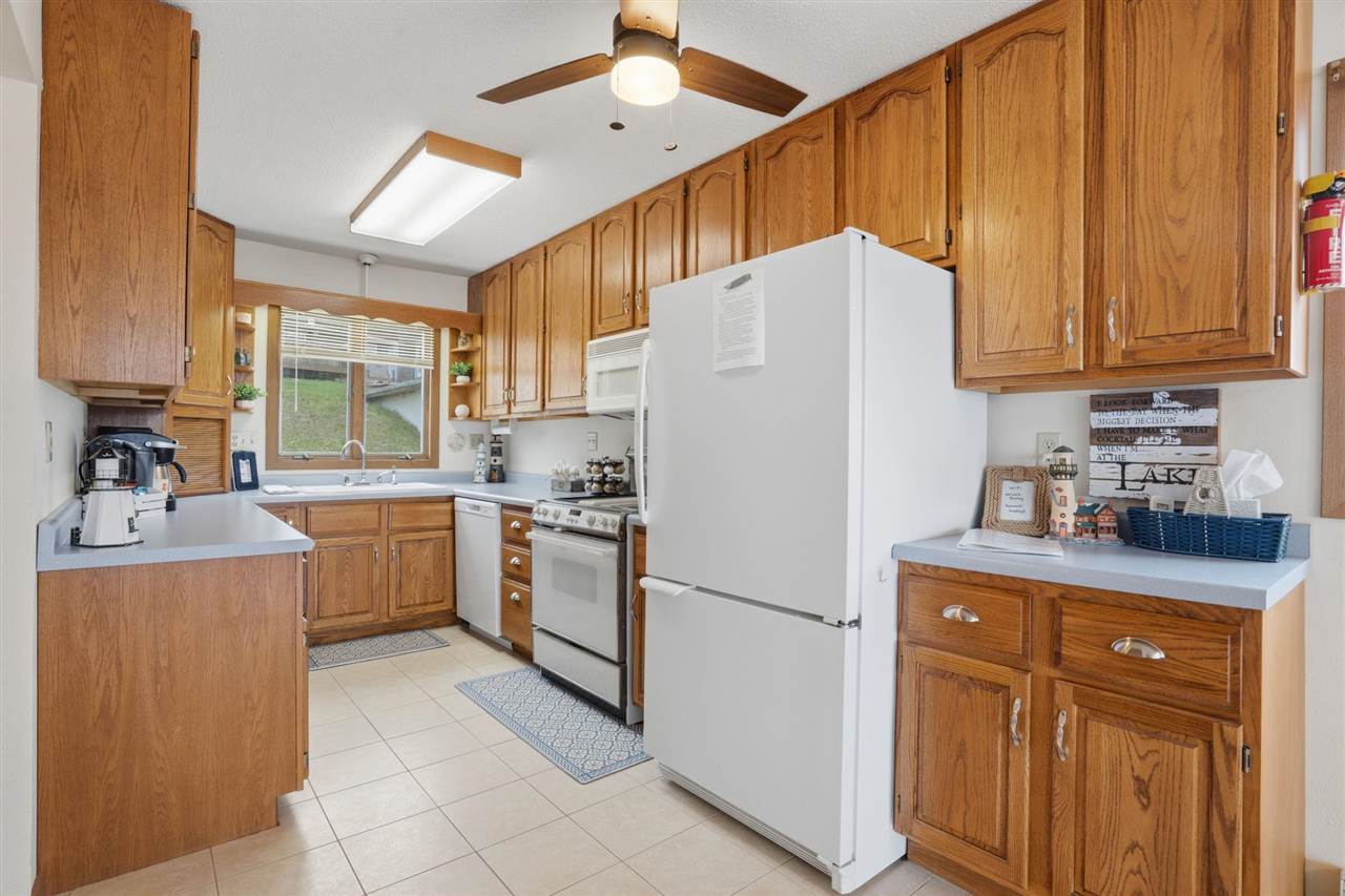 9874 F Avenue Wapello IA 52653