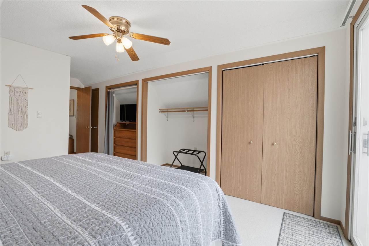 9874 F Avenue Wapello IA 52653