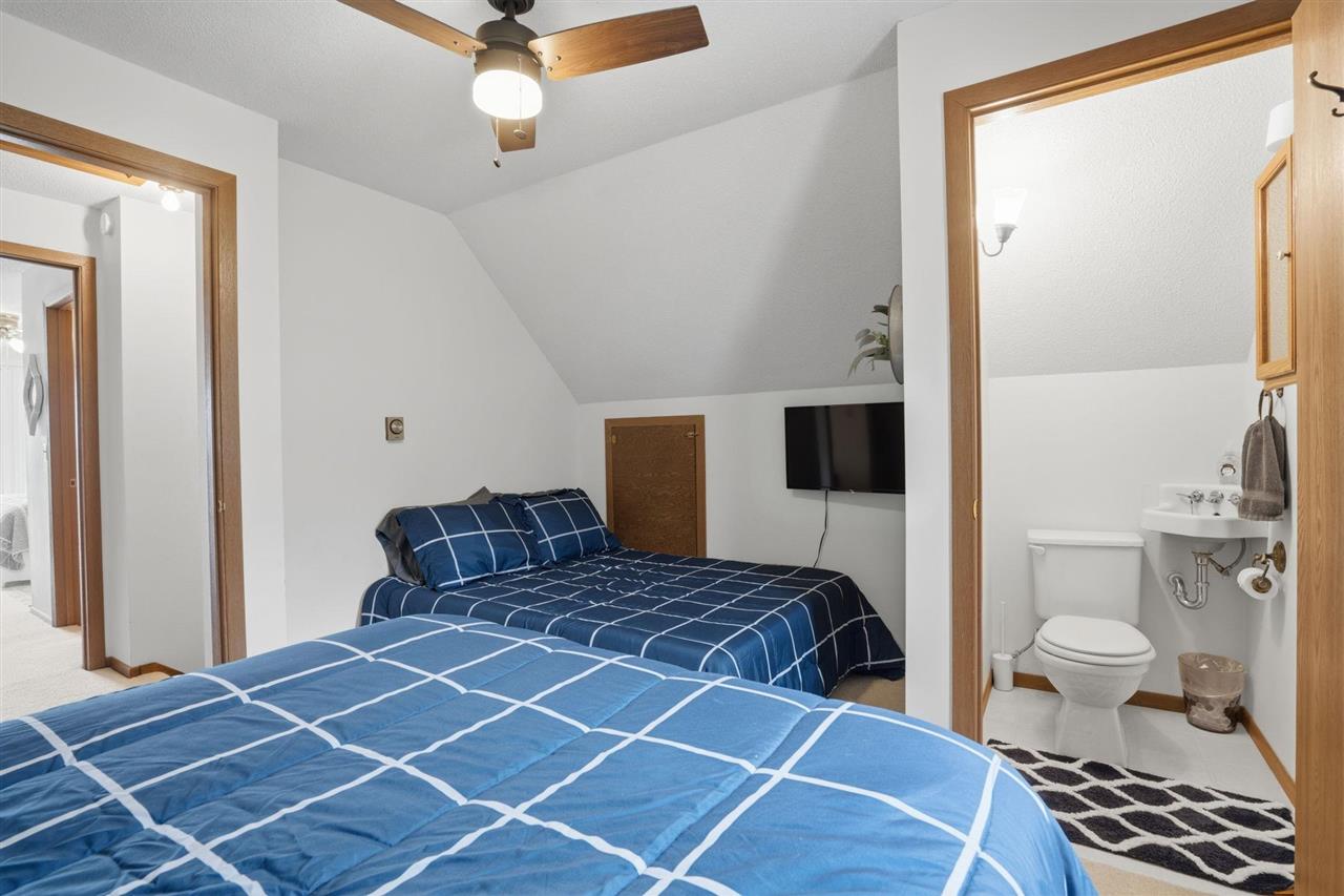 9874 F Avenue Wapello IA 52653