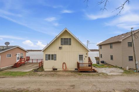 9874 F Avenue Wapello IA 52653