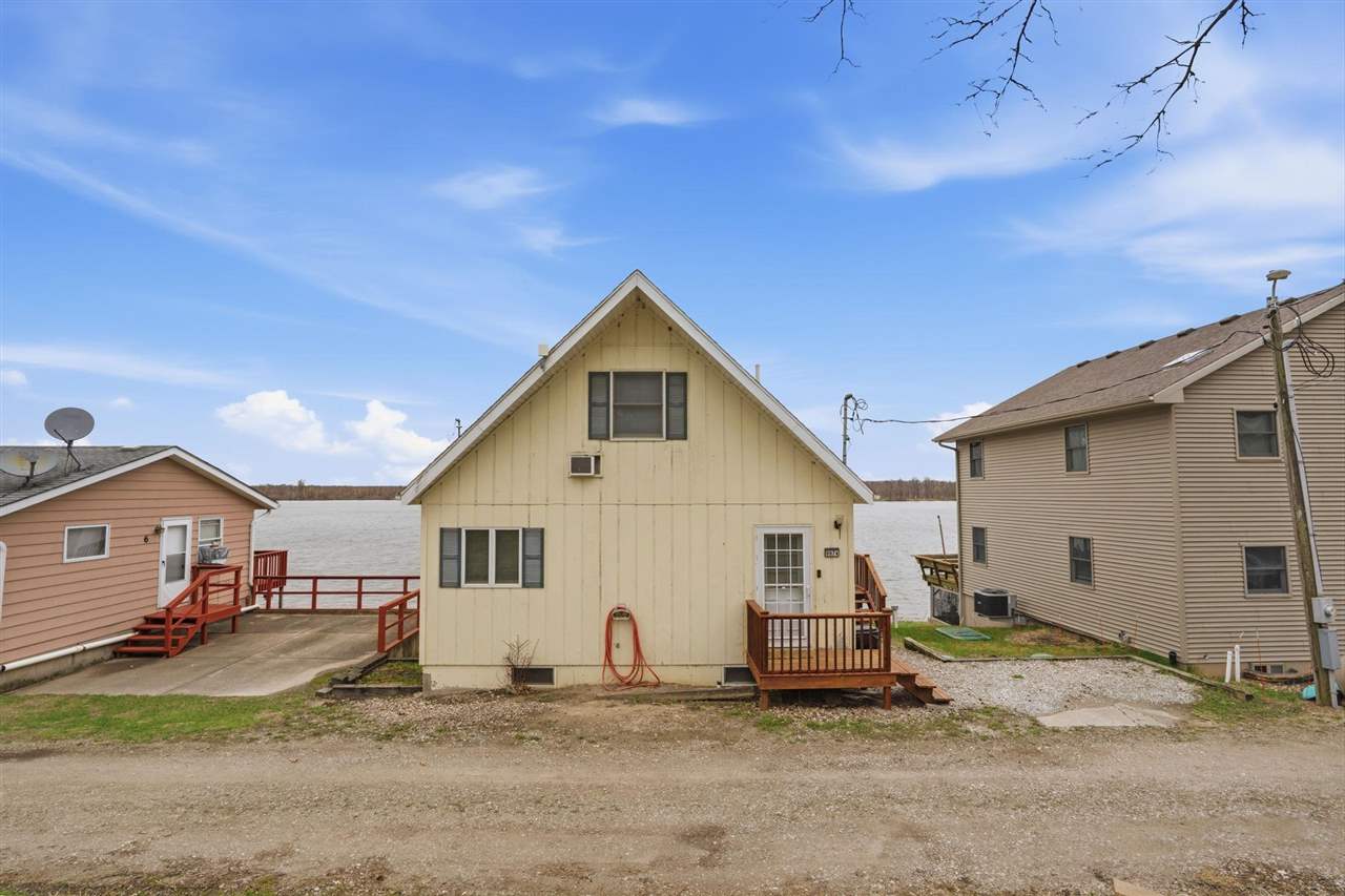 9874 F Avenue Wapello IA 52653