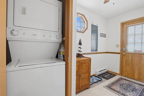9874 F Avenue Wapello IA 52653
