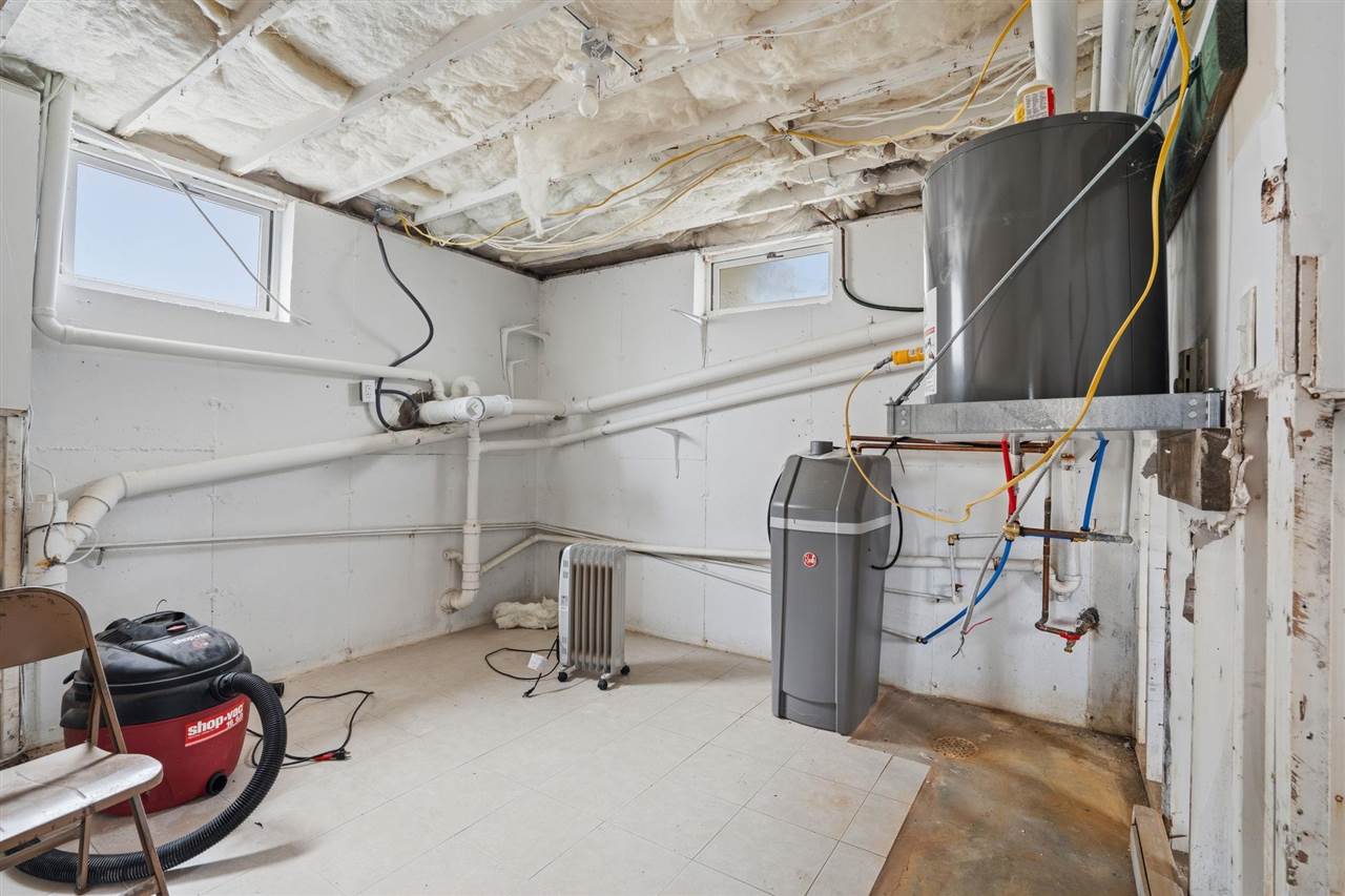 9874 F Avenue Wapello IA 52653