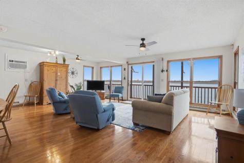 9874 F Avenue Wapello IA 52653