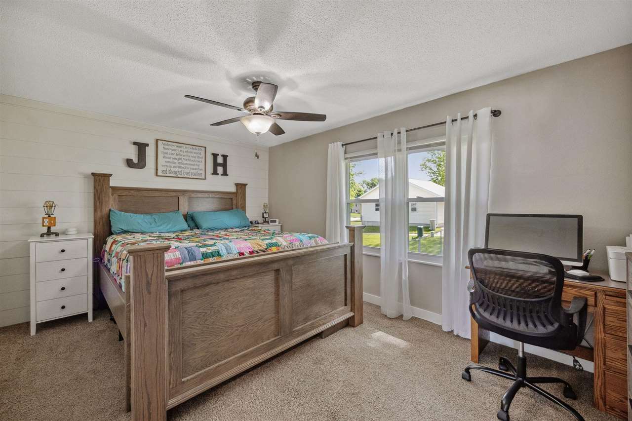 6706 Boxwood Lane NE Cedar Rapids IA 52402