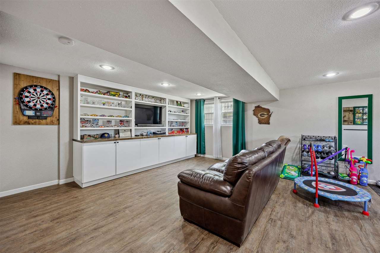 6706 Boxwood Lane NE Cedar Rapids IA 52402