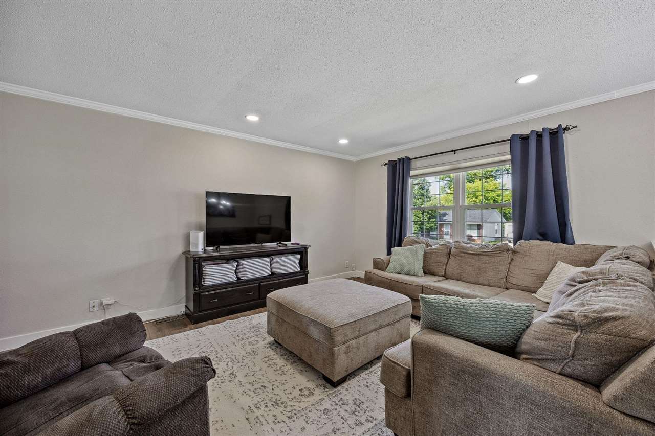 6706 Boxwood Lane NE Cedar Rapids IA 52402