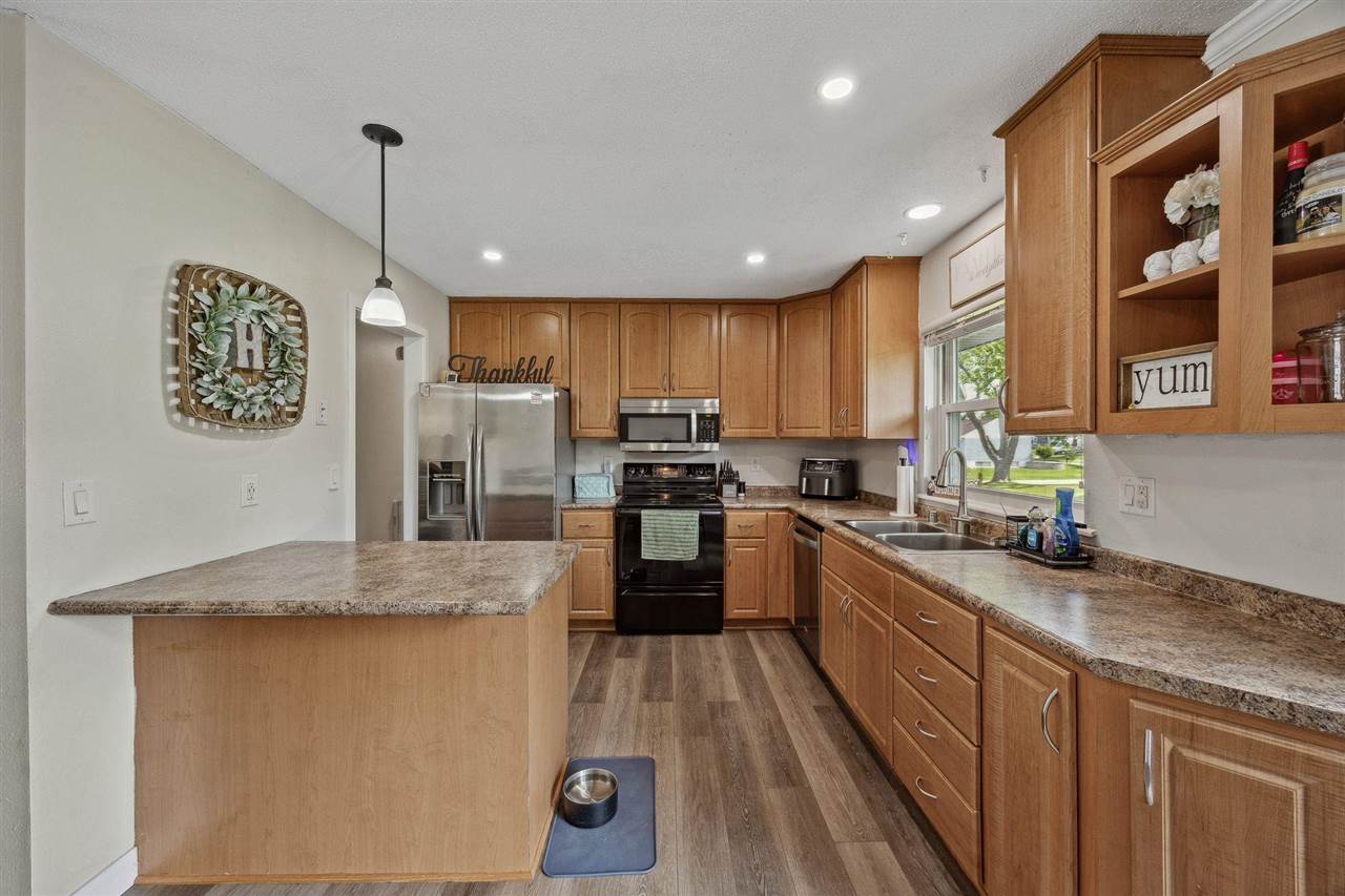 6706 Boxwood Lane NE Cedar Rapids IA 52402