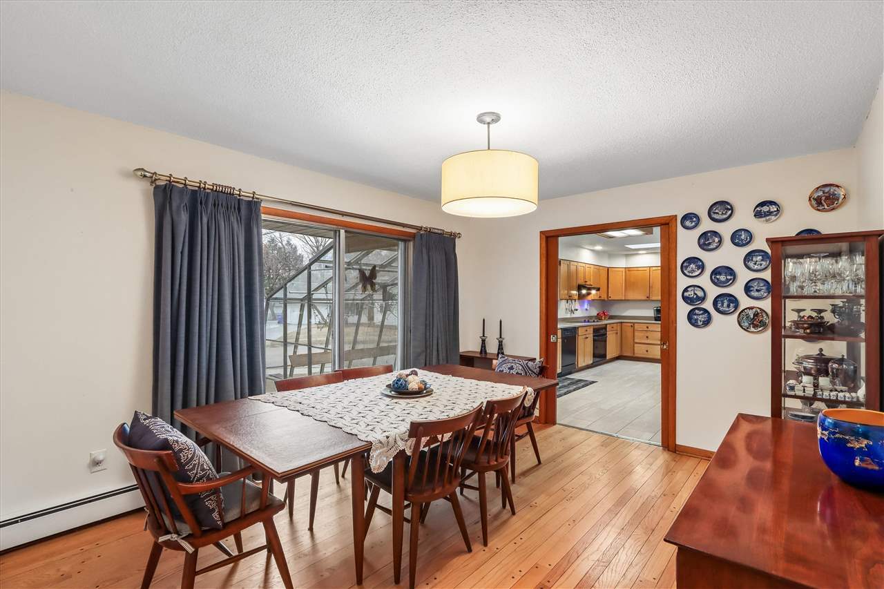 104 Sunset Street Iowa City IA 52246