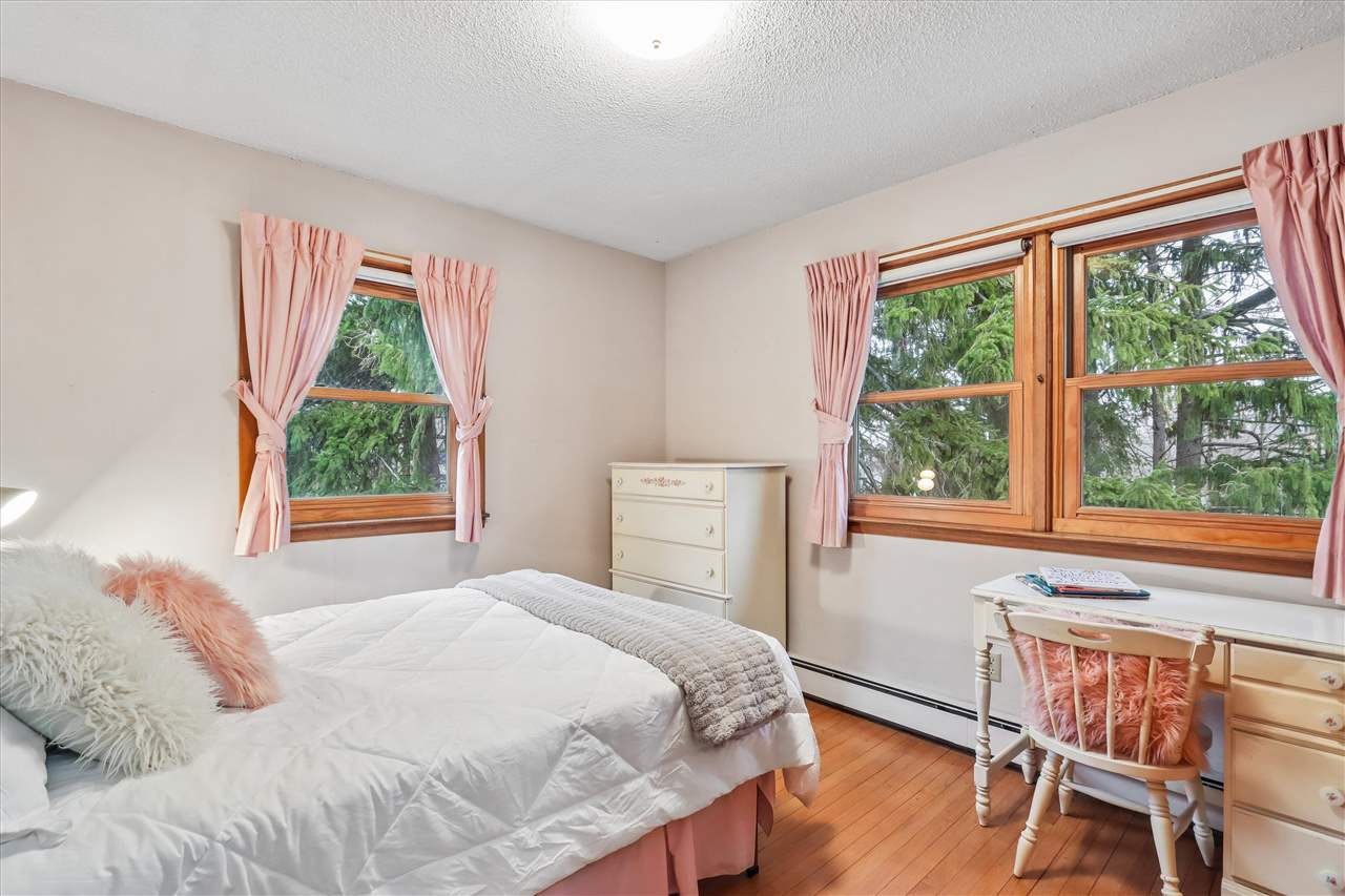 104 Sunset Street Iowa City IA 52246