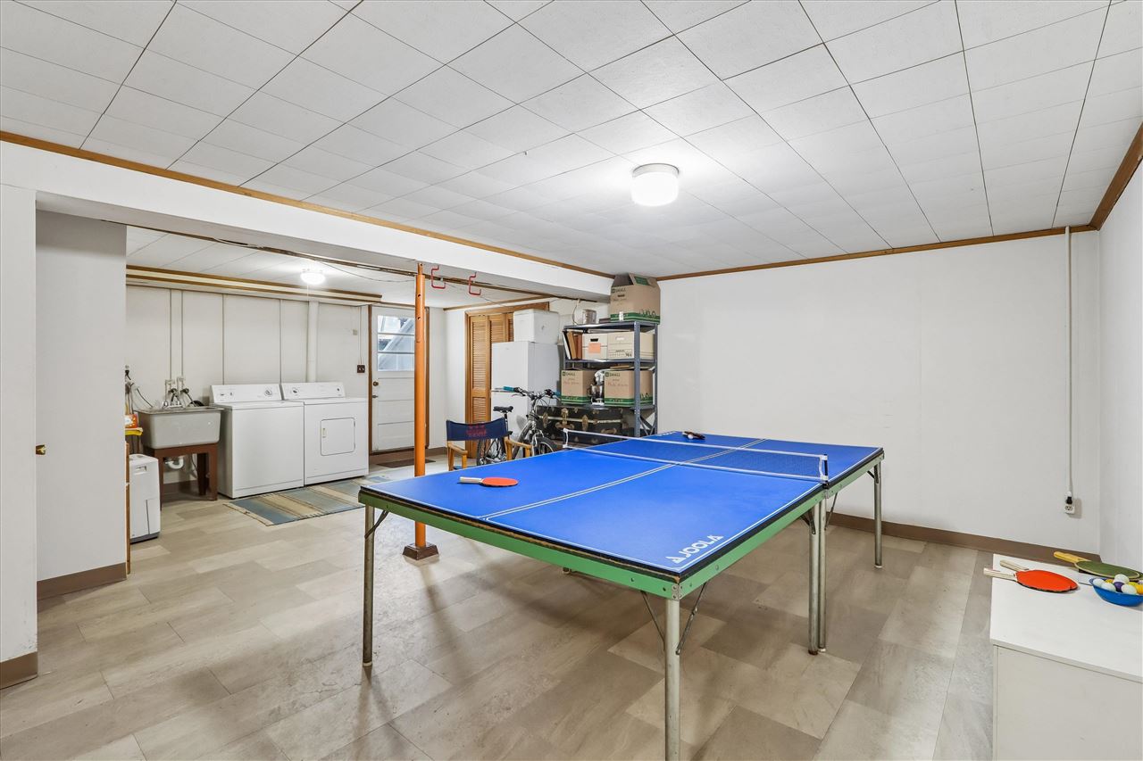 104 Sunset Street Iowa City IA 52246