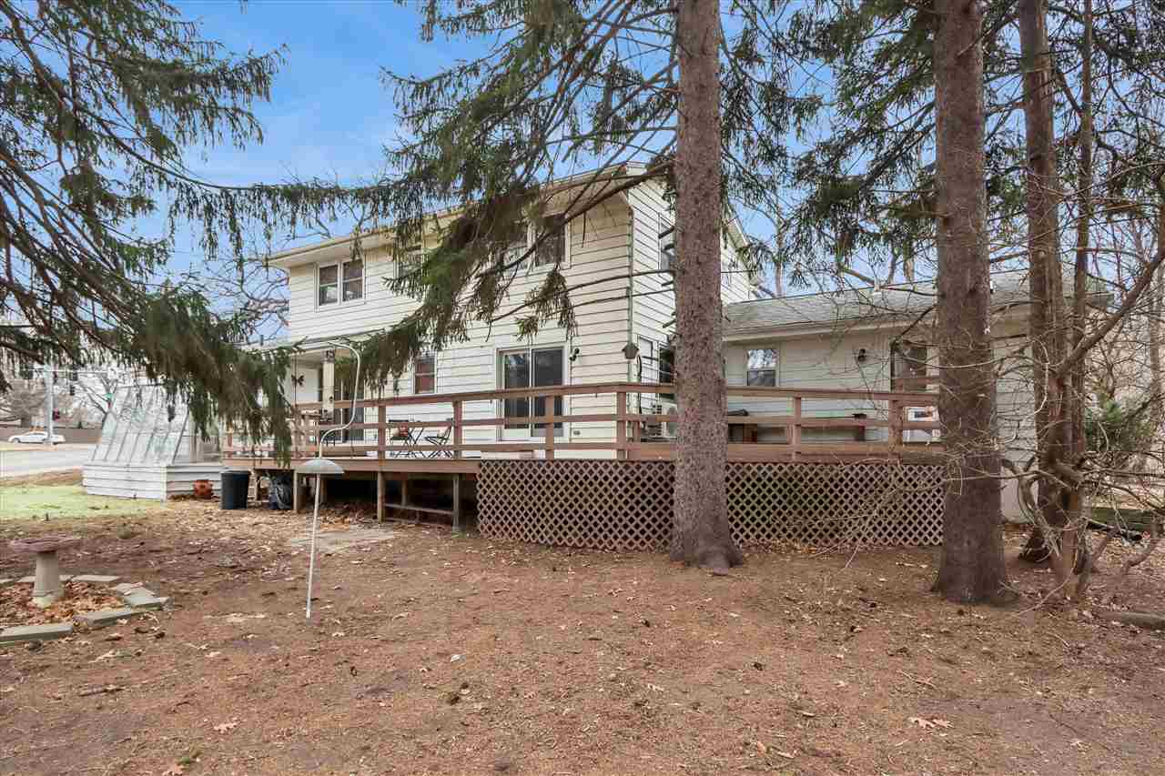 104 Sunset Street Iowa City IA 52246