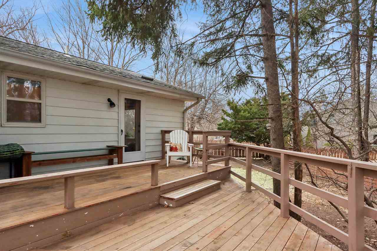 104 Sunset Street Iowa City IA 52246