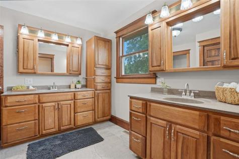 106 N Chesney Street Keota IA 52248
