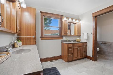 106 N Chesney Street Keota IA 52248