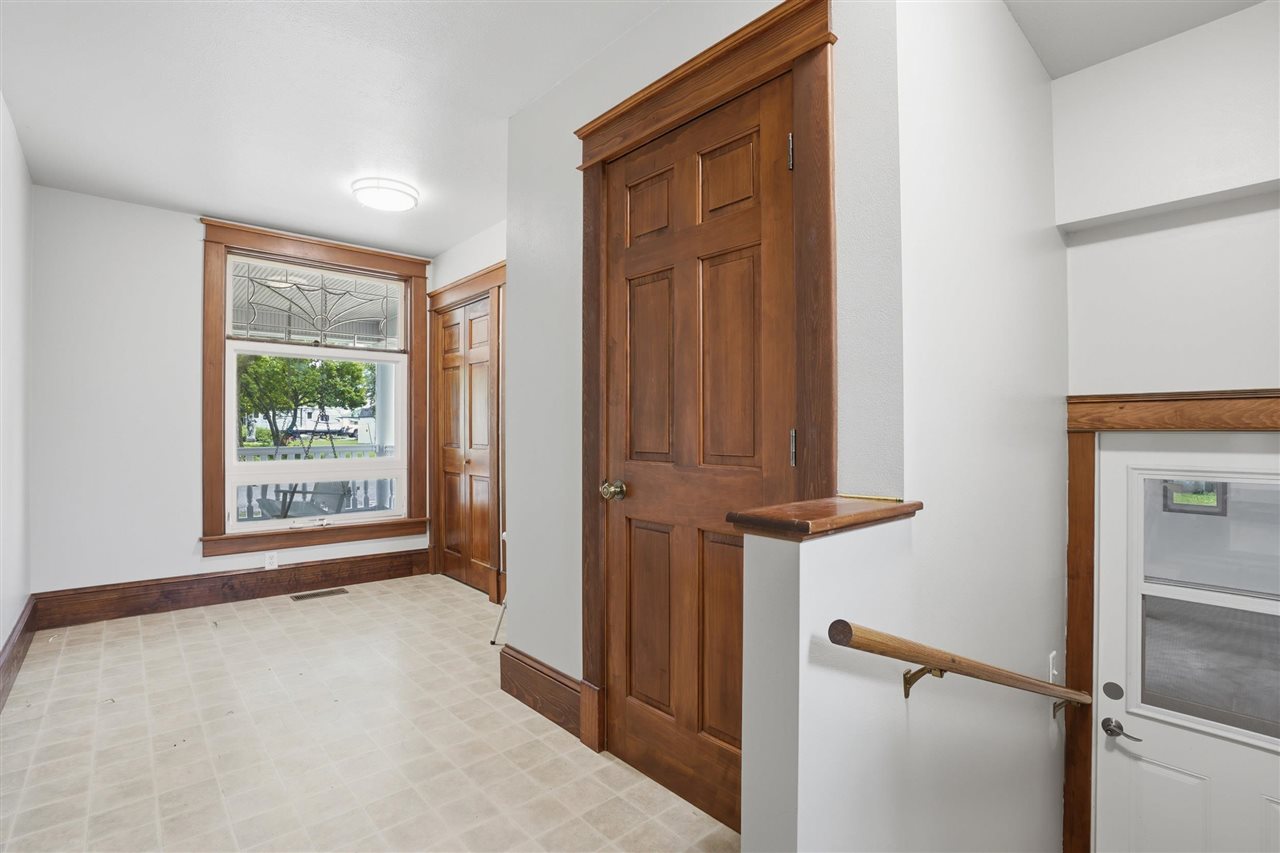 106 N Chesney Street Keota IA 52248