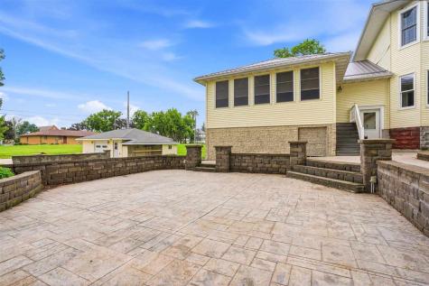 106 N Chesney Street Keota IA 52248