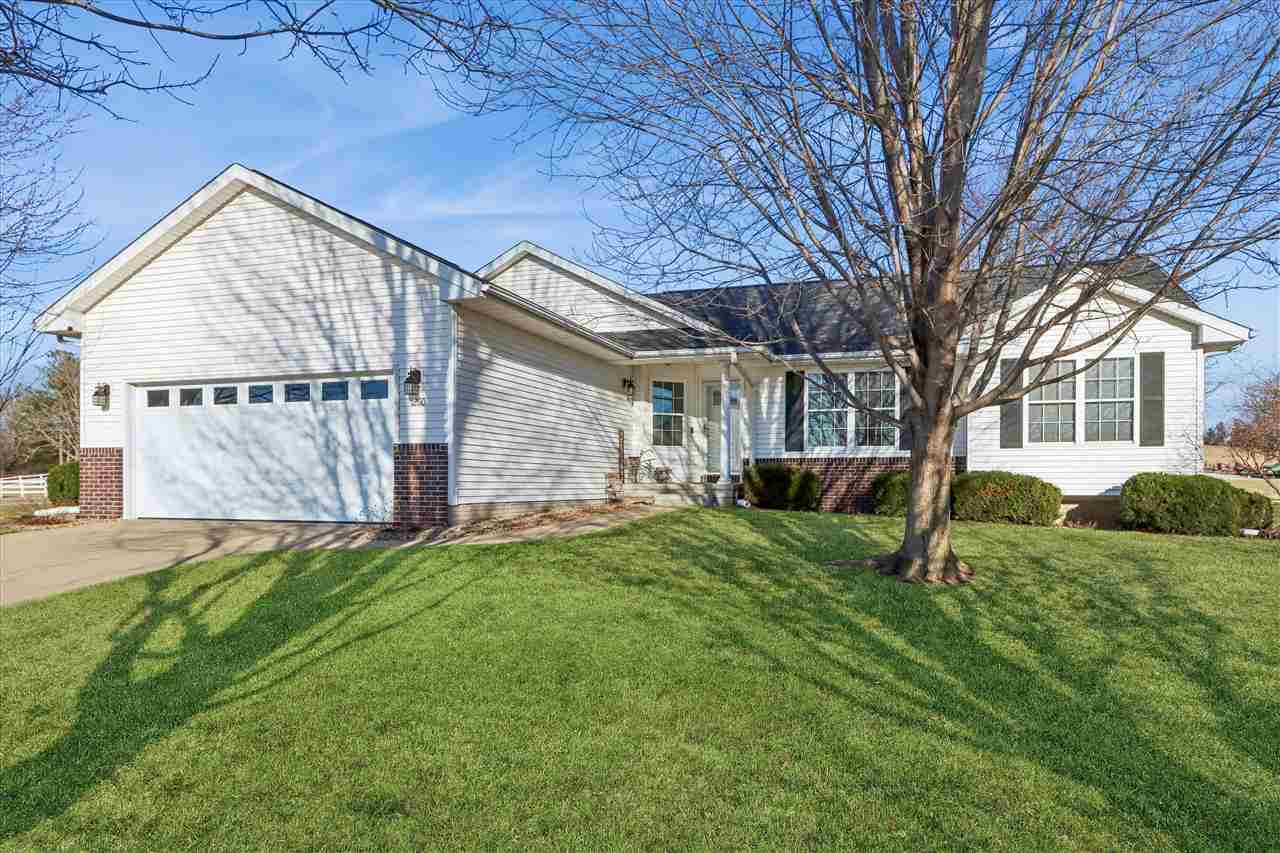 1260 Sunrise Drive Ely IA 52227
