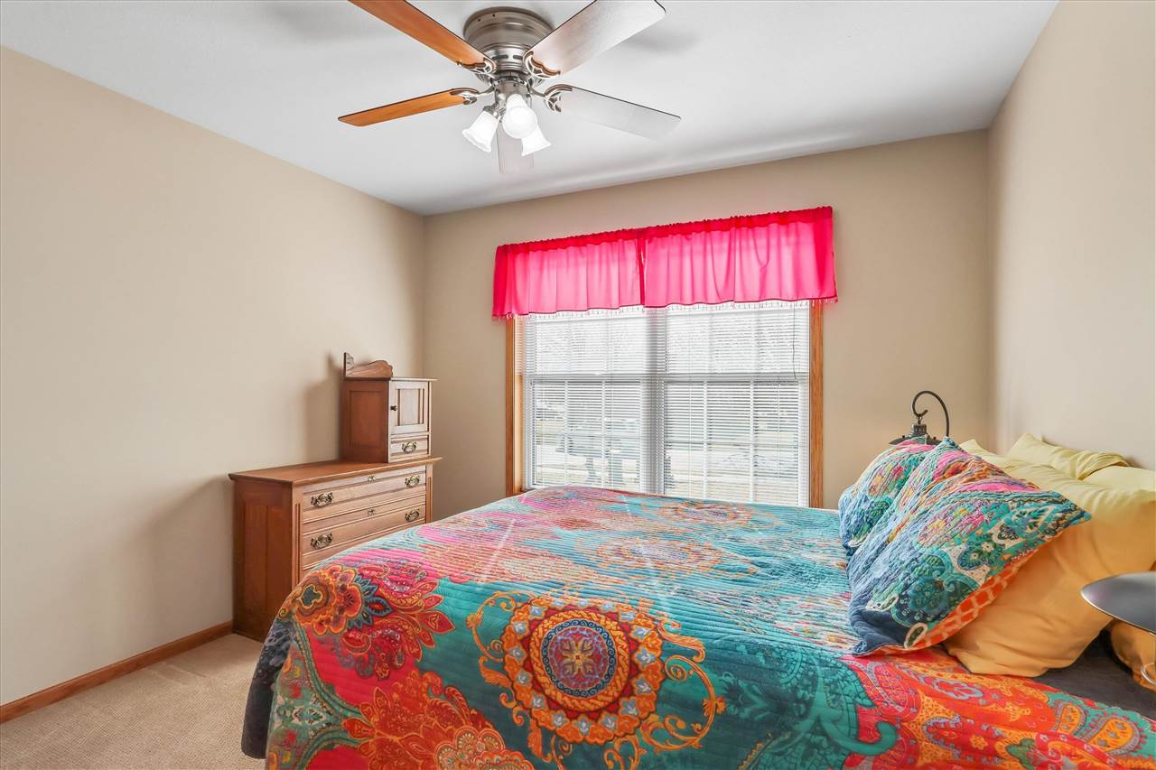 1260 Sunrise Drive Ely IA 52227
