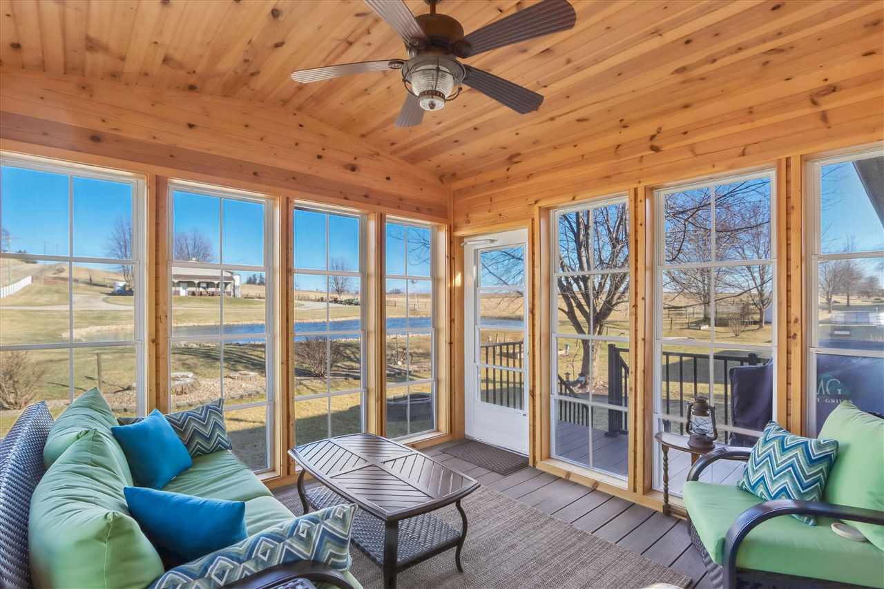 1260 Sunrise Drive Ely IA 52227