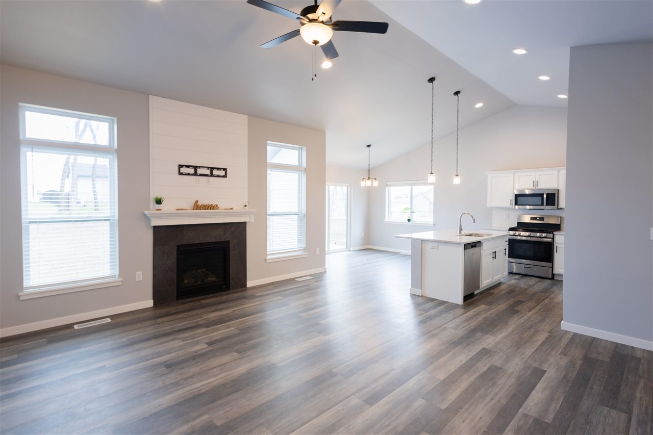 768 Aiden Street Iowa City IA 52245