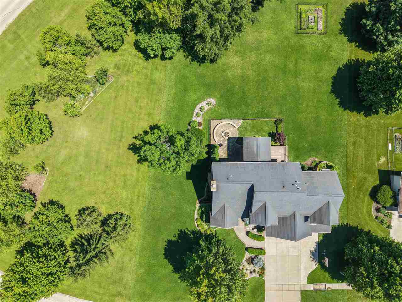 2261 Brown Deer Road Coralville IA 52241