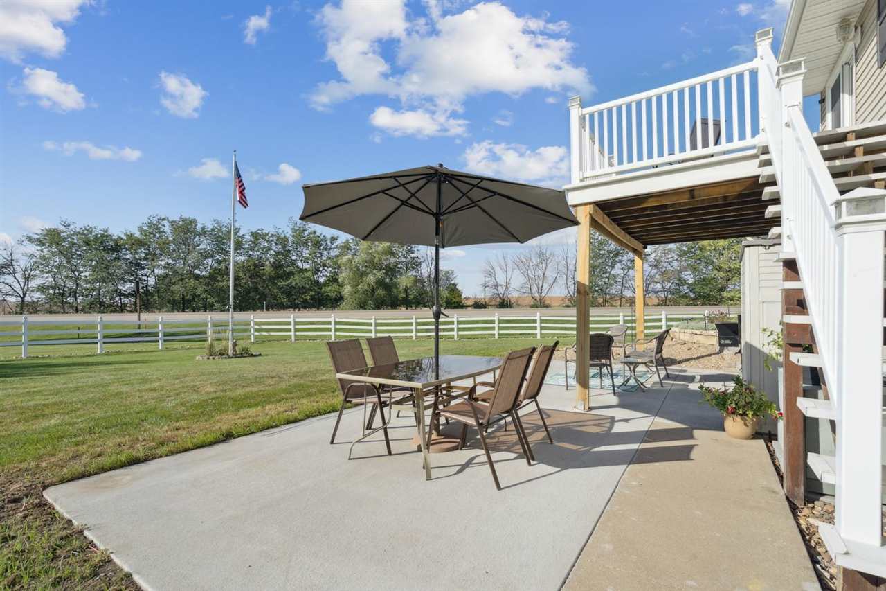 1002 W 17th Street Vinton IA 52349