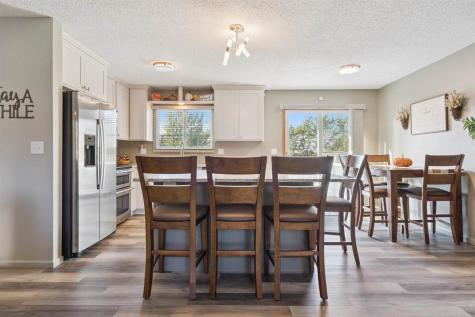 1002 W 17th Street Vinton IA 52349