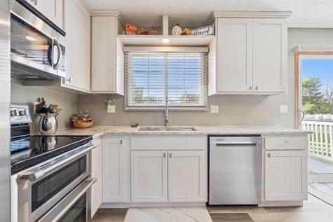 1002 W 17th Street Vinton IA 52349