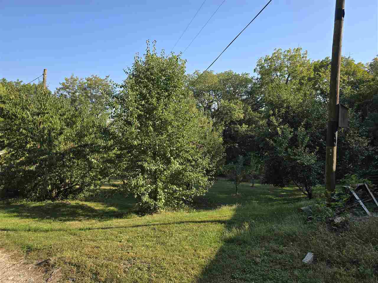 9918 F Avenue Wapello IA 52653