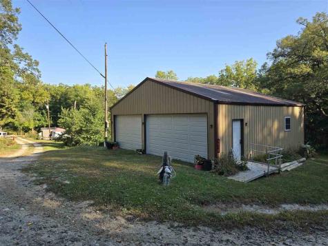 9918 F Avenue Wapello IA 52653