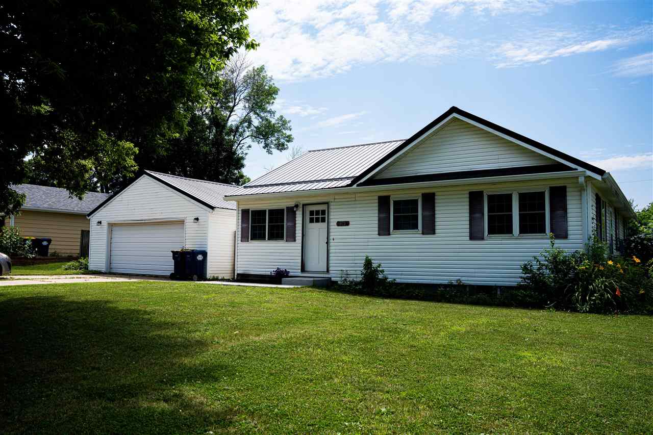 Robins IA, 625 Freeseway Drive