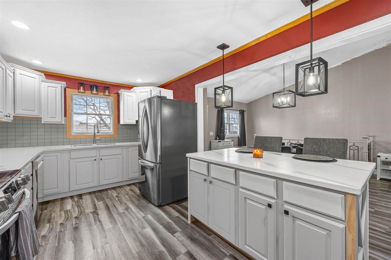 625 Freeseway Drive Robins IA 52328