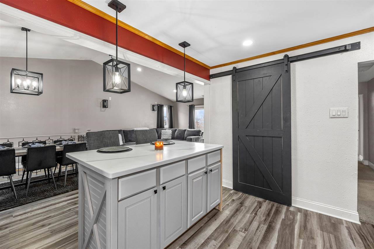 625 Freeseway Drive Robins IA 52328