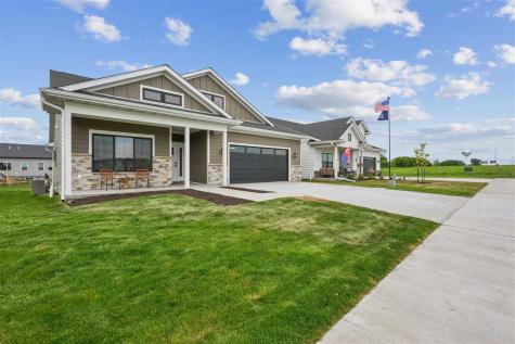 1410 Roosevelt Circle North Liberty IA 52317