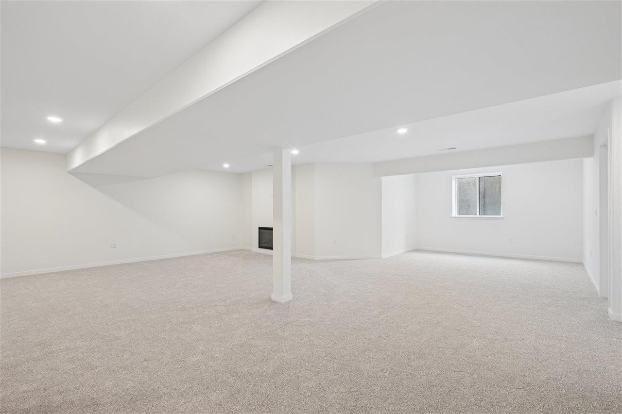 1410 Roosevelt Circle North Liberty IA 52317