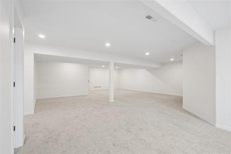 1410 Roosevelt Circle North Liberty IA 52317
