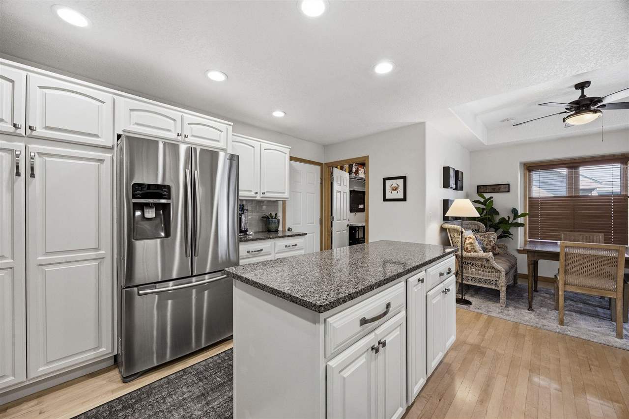 32 Donegal Place Iowa City IA 52246-3405