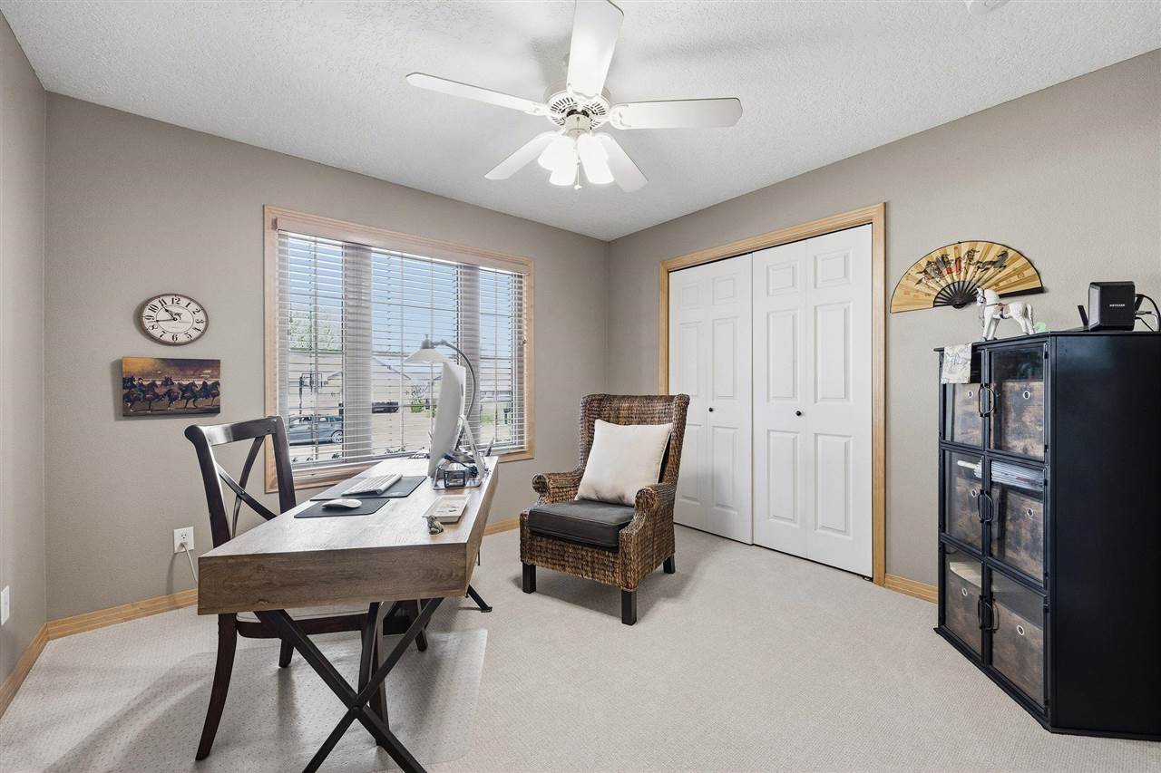 32 Donegal Place Iowa City IA 52246-3405