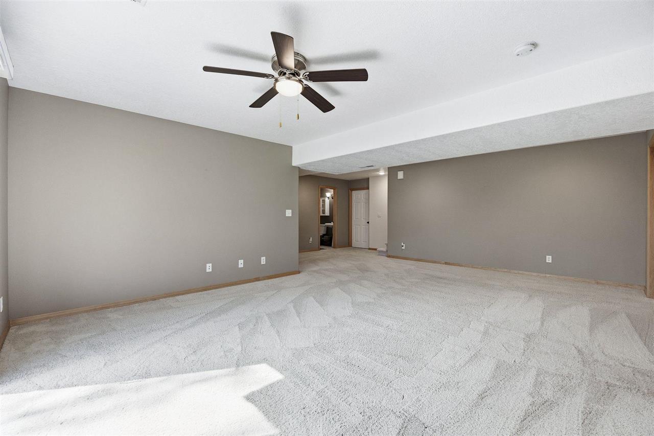 32 Donegal Place Iowa City IA 52246-3405
