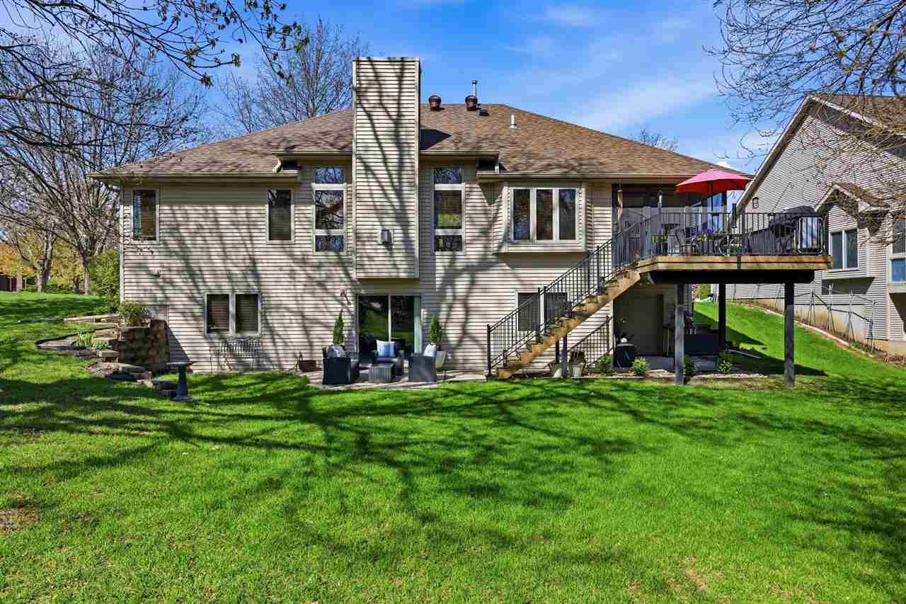32 Donegal Place Iowa City IA 52246-3405