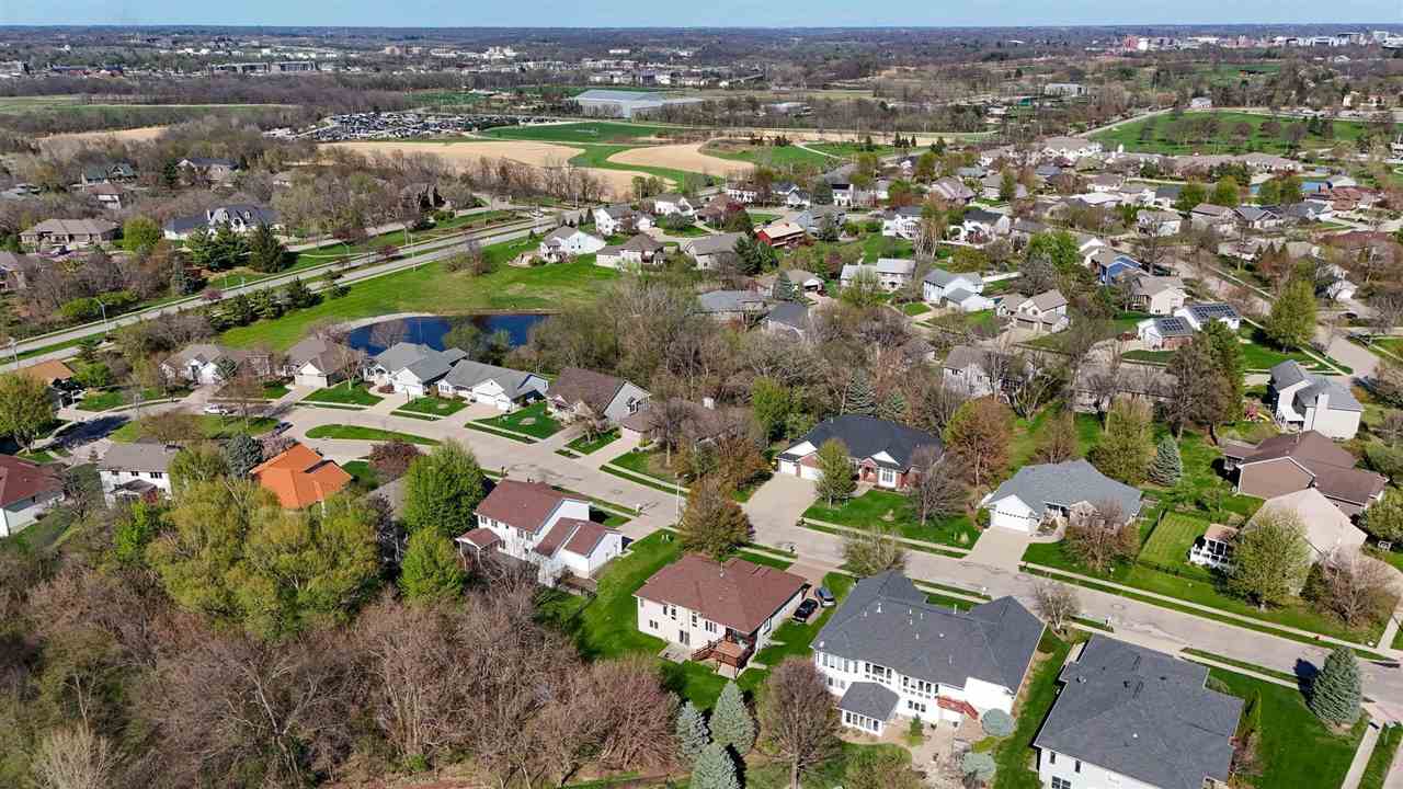 32 Donegal Place Iowa City IA 52246-3405