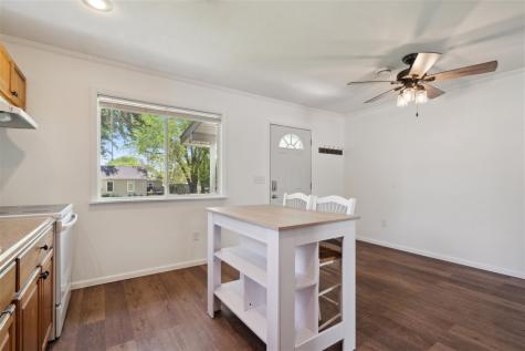 401 N 2nd Street Quasqueton IA 52326
