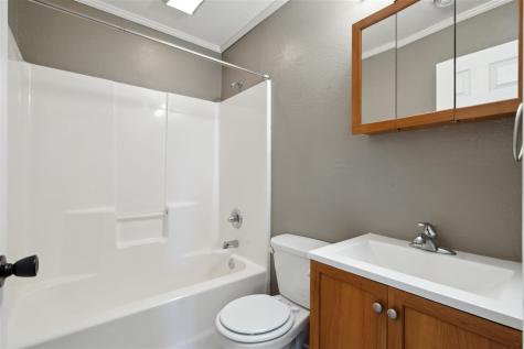 401 N 2nd Street Quasqueton IA 52326