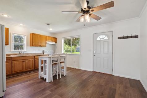 401 N 2nd Street Quasqueton IA 52326
