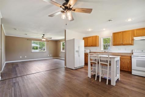 401 N 2nd Street Quasqueton IA 52326