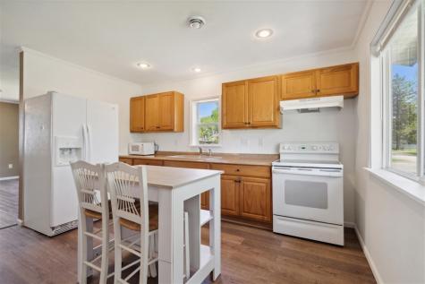 401 N 2nd Street Quasqueton IA 52326