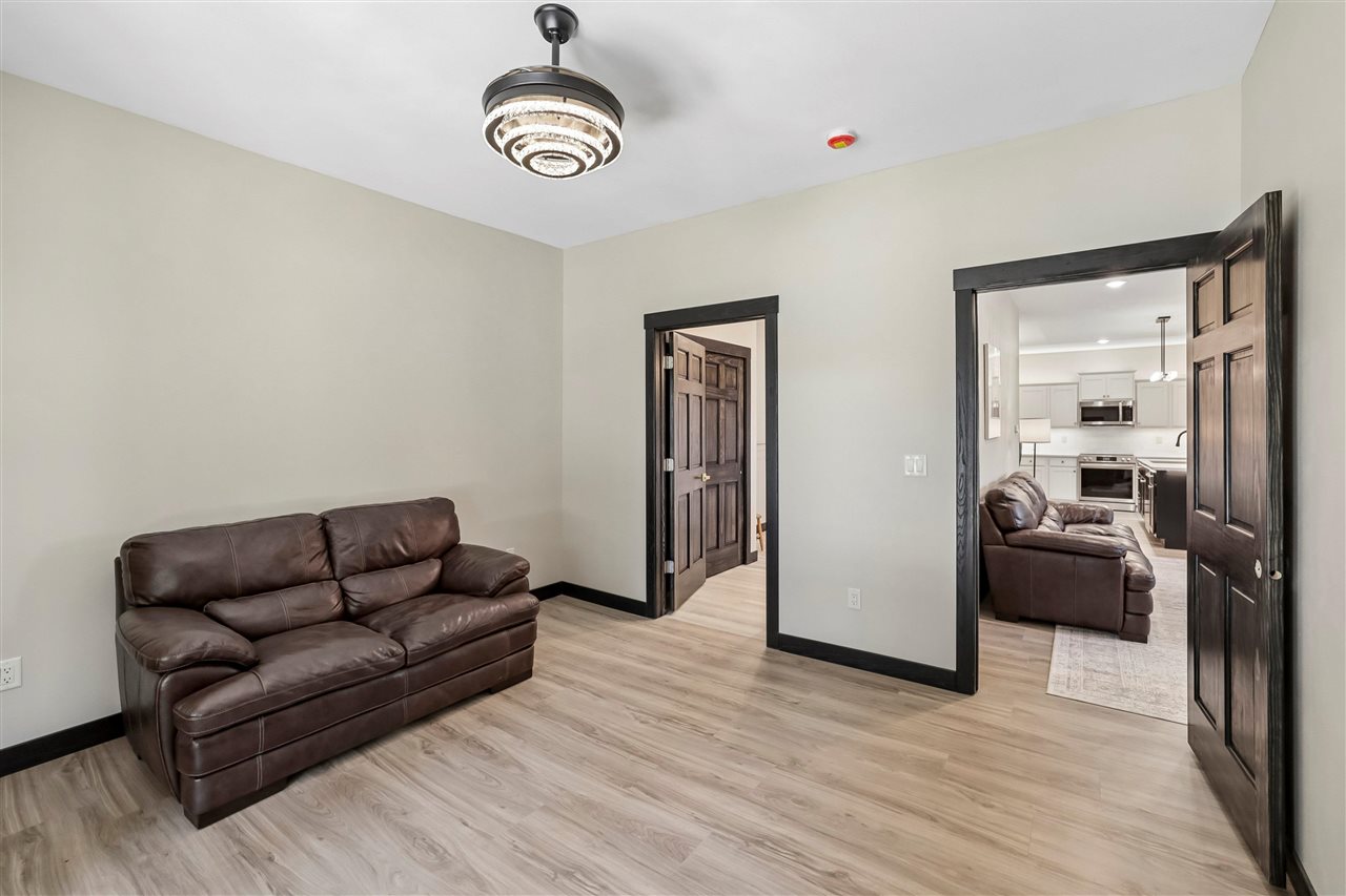 316 E Van Buren Washington IA 52353
