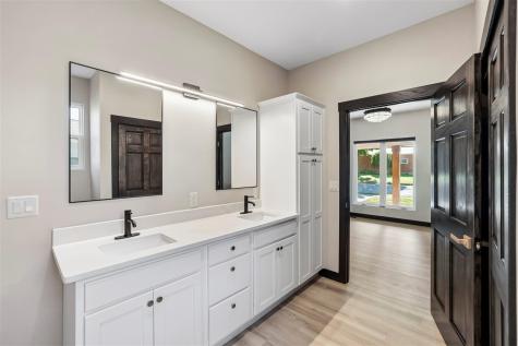 316 E Van Buren Washington IA 52353